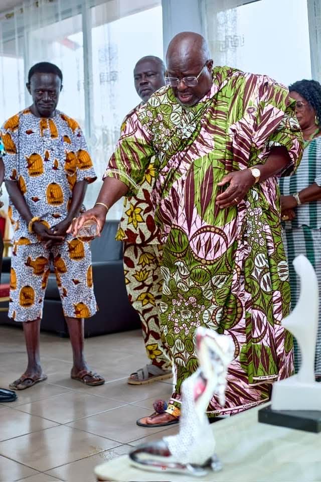 ROI DES ABOURÉS ÊHÊ